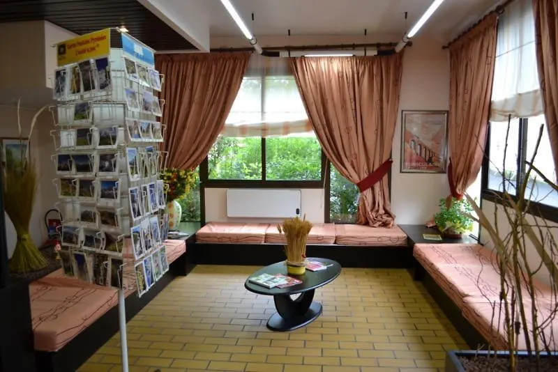 Hotel Les Gentianes Aspin-en-Lavedan 3*,