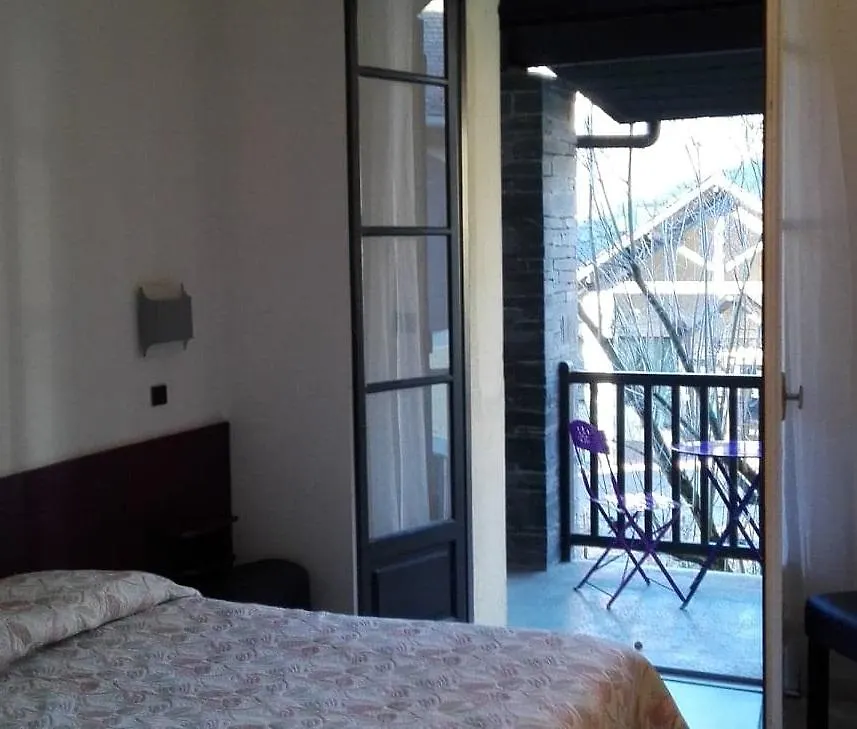 ***  Hotel Les Gentianes Aspin-en-Lavedan Francia