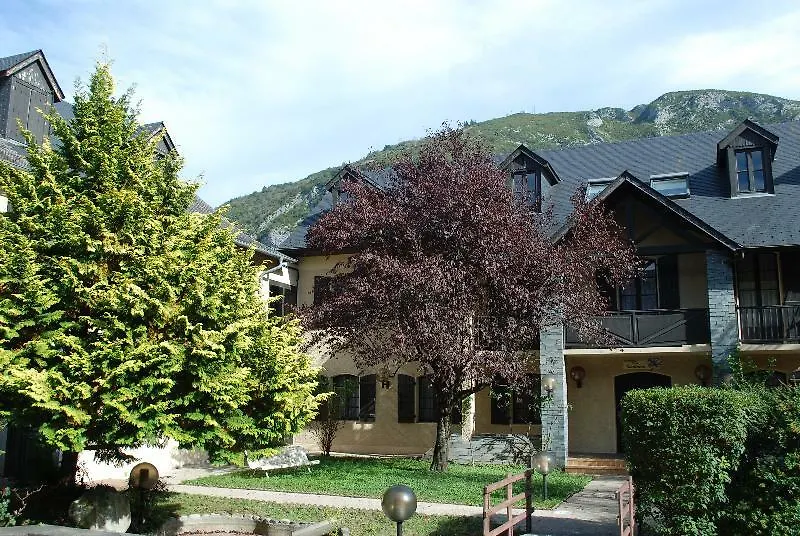 Hotel Les Gentianes Aspin-en-Lavedan 3*,  Francia